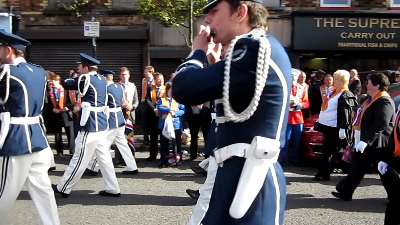 Ballynahinch Protestant Boys @ Belfast Ulster Covenant Centenary Parade.