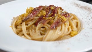 PASTA DE MEDIANOCHE CON ANCHOAS (en tiempo real) / J.P. Sanzi
