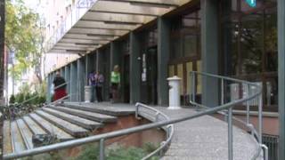 Strani Advokati Na Domaćim Predmetima?