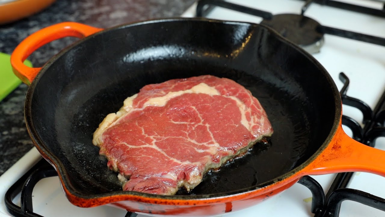 Cast Iron Le Creuset Frying Pan Cooking Steak YouTube