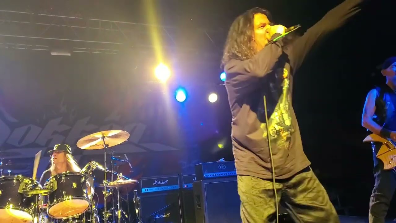 Mikell's Plot - Monster On My Wall (LIVE)