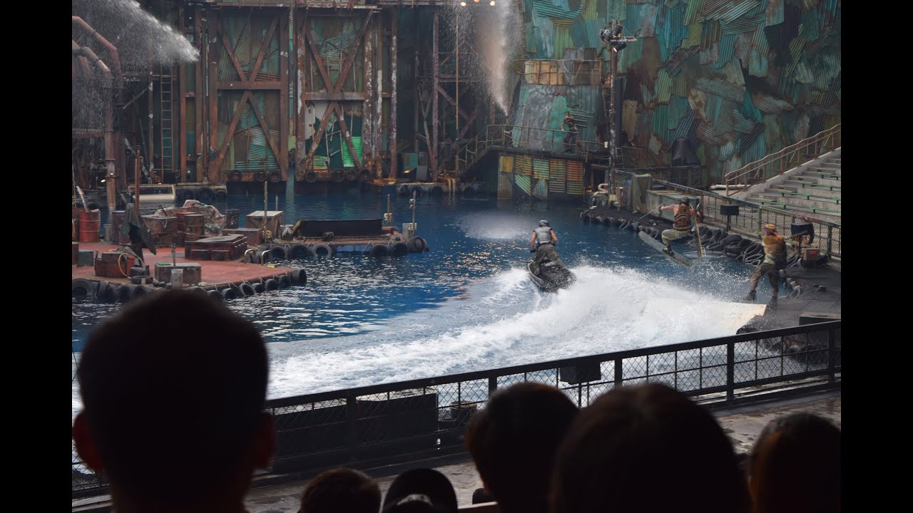 Watching WaterWorld Show Universal Studios, Singapore (2014) YouTube