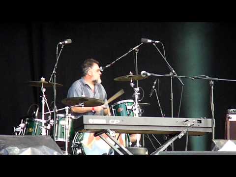 [Hyde Park, 2012] Dodgy - We Try