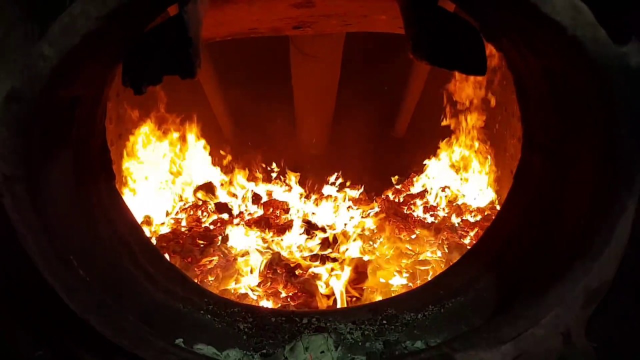 Special Train hauled by steam engine 'AZAD' runs from New Delhi Railway station to Delhi Junction