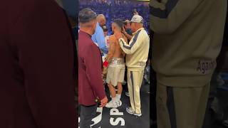 💥 Teofimo Lopez tuned into his father’s voice as the referee hands down the rules!