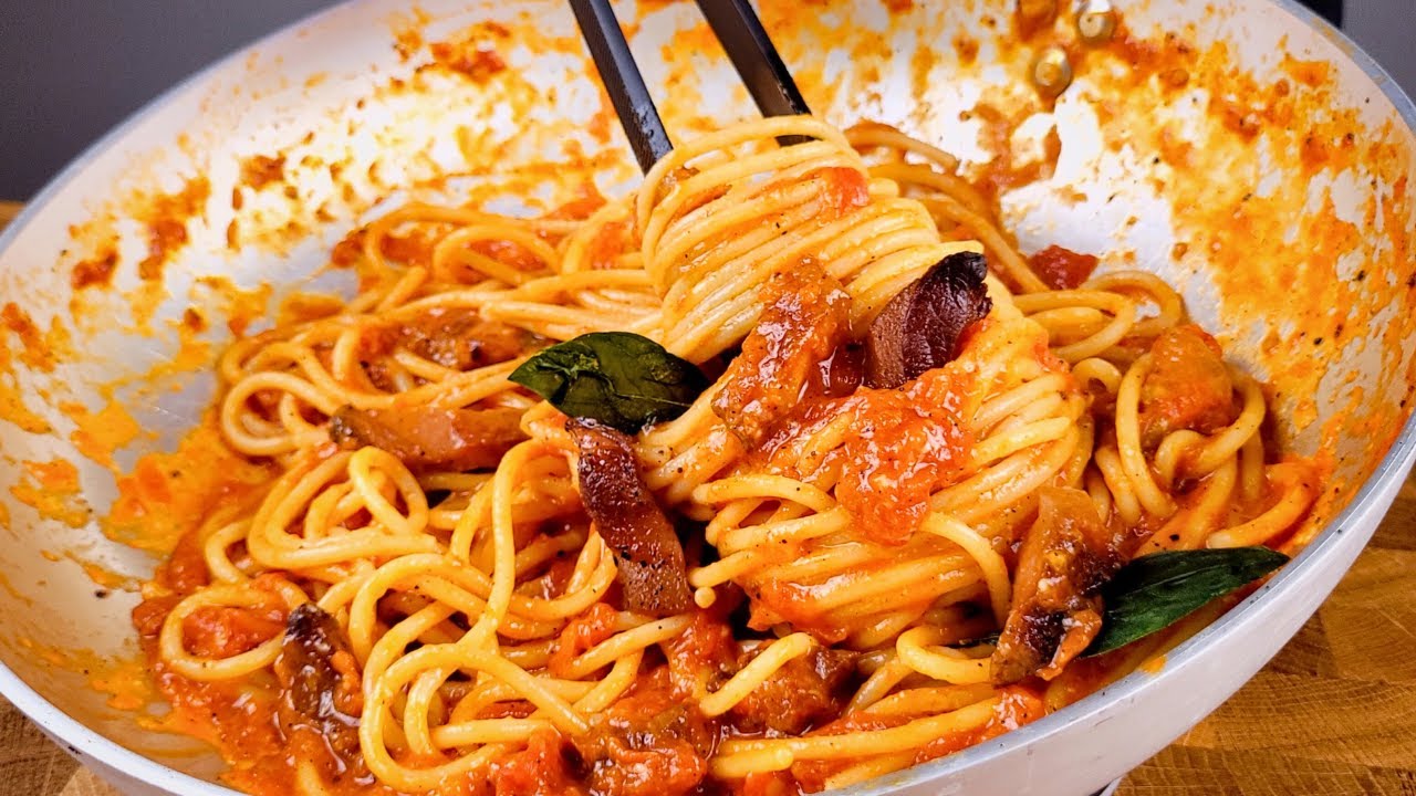 Such Delicious I have never eaten such delicious pasta! The famous spaghetti ...