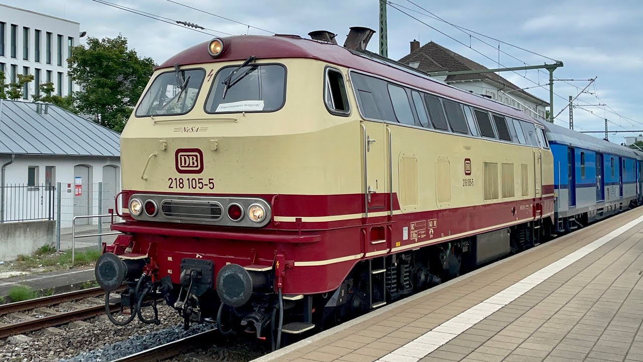 NeSA 218 105 mit dem Freizeitexpress „Südbahn“- Ausfahrt aus dem Bahnhof Ravensburg