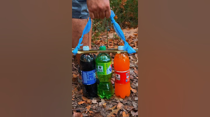 Genius Rope Trick: Lift and Carry Heavy Bottles Effortlessly! #camping #lifehacks #survival