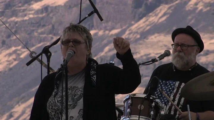 Linda Myers Band "Let Me Love You"