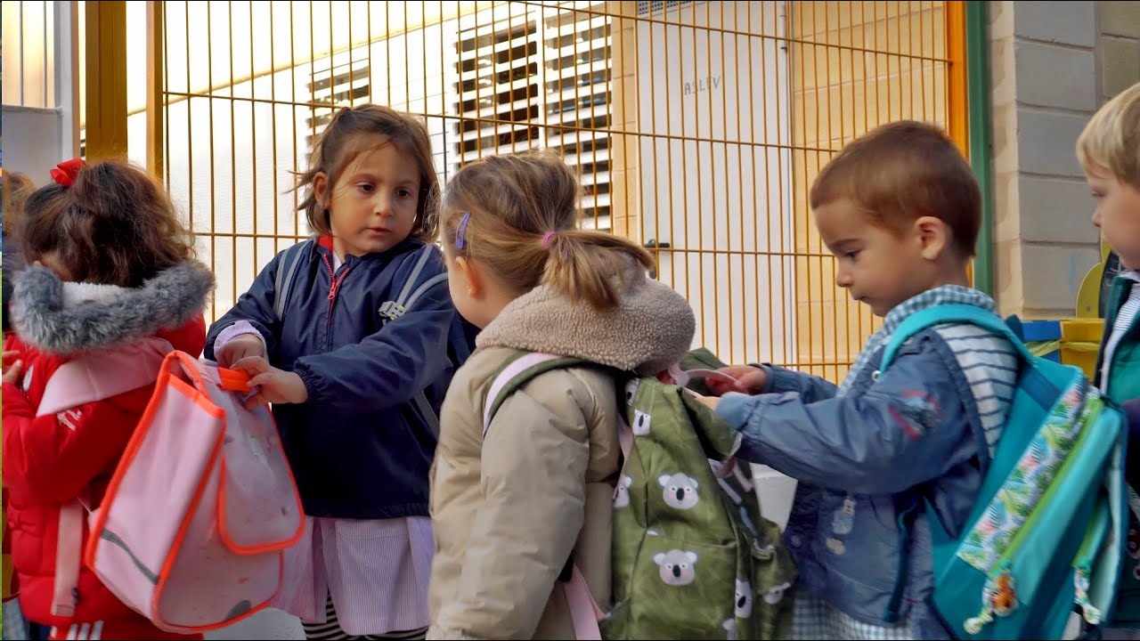 Moments d'école - Momentos de escuela - Lycée Français de Valence