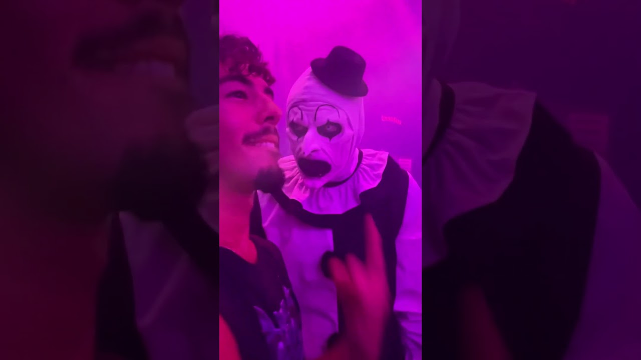 Clown art has taken over #HalloweenHorrorNights #HHN34 #HHN #UniversalHHN #HHN2025