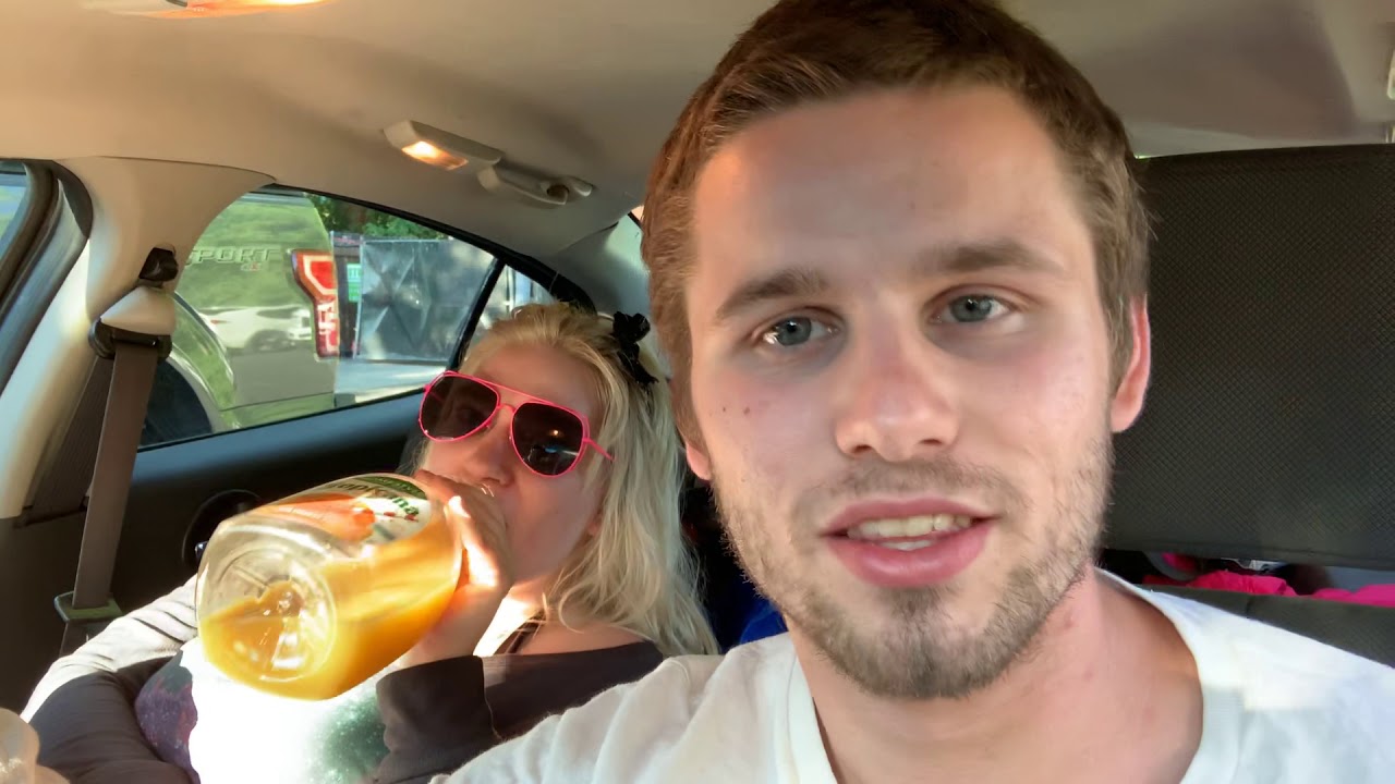 My gf drops crazy freestyle while we travel. - YouTube