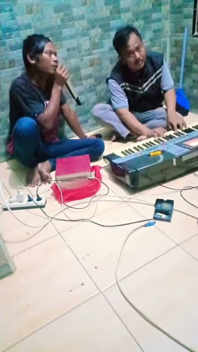 Latihan cengkok dangdut