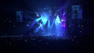 Video thumbnail of "Gibonni - Udica (live) - Arena Zagreb"