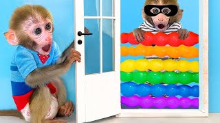 Bebé Mono Bon Bon Challenge Escapa De la Prisión y Come Palomitas de Maíz Coloridas -MONO BONBON ESP