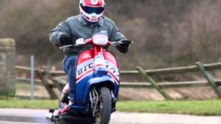 The Uk's fastest 1/4 mile sprint Vespa