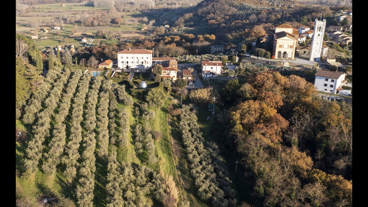 Villa Alessandrina, an exclusive villa for rental in Tuscany, in the hillside 5 kms south of Lucca