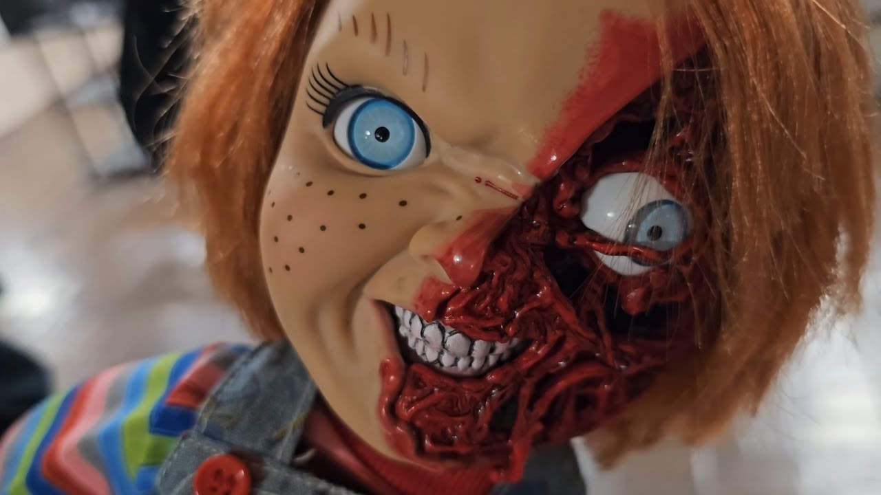 Chucky is everywhere at the Mall | Kings of Horror San Antonio
