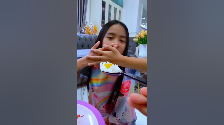 Sedih Riska Vlog Gak Mau Makan Dikasih Surprise Sakura Horor Tili Tili Boom