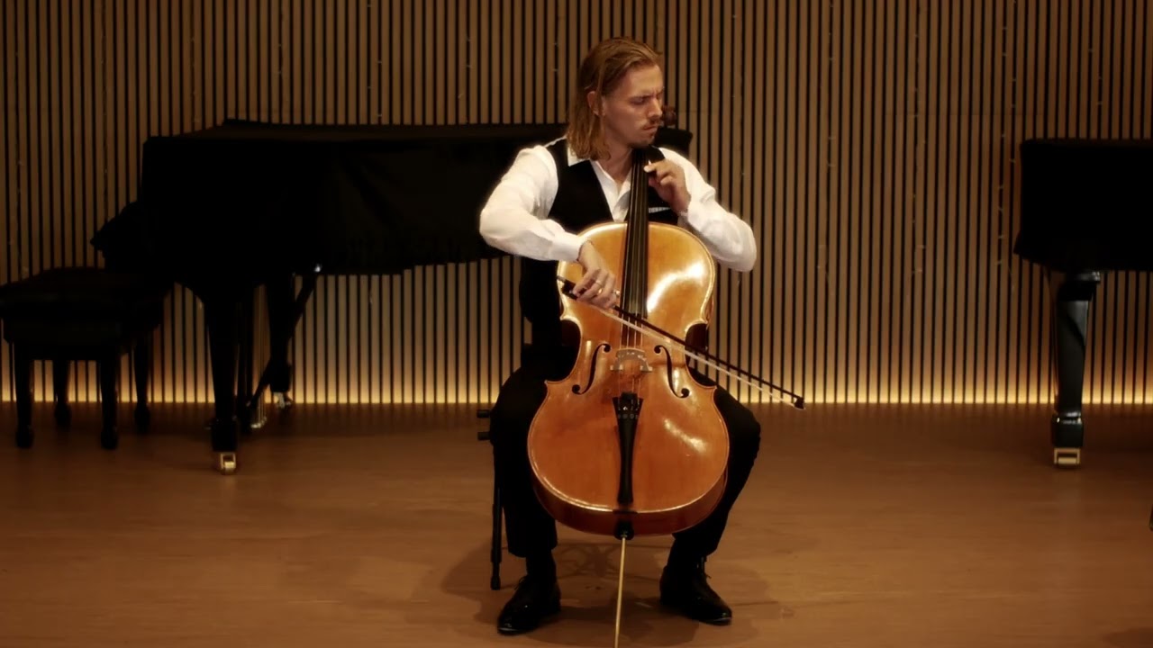 G.Crumb Solo Cello Sonata - Matthias Balzat