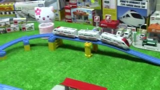 【Spielzeugeisenbahn】Taiwan Railway TEMU 2000 Puyuma Express 00205+de