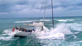 ATTENTION GROSSES VAGUES À CAPBRETON AVEC LES PASSAGERS D'UN JET QUI TOMBENT À L'EAU .