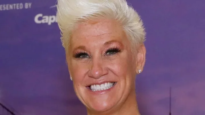 The Real Reason Anne Burrell Always Wears Skirts