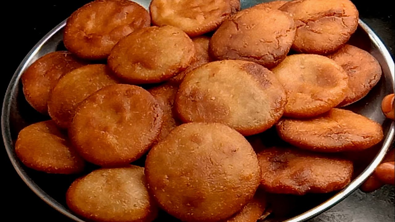 కప్పు బియ్యంపిండితో అప్పటికప్పుడు ఈజీగా పాకం లేకుండా బెల్లం అప్పాలు Riceflour jaggery appalu sweet