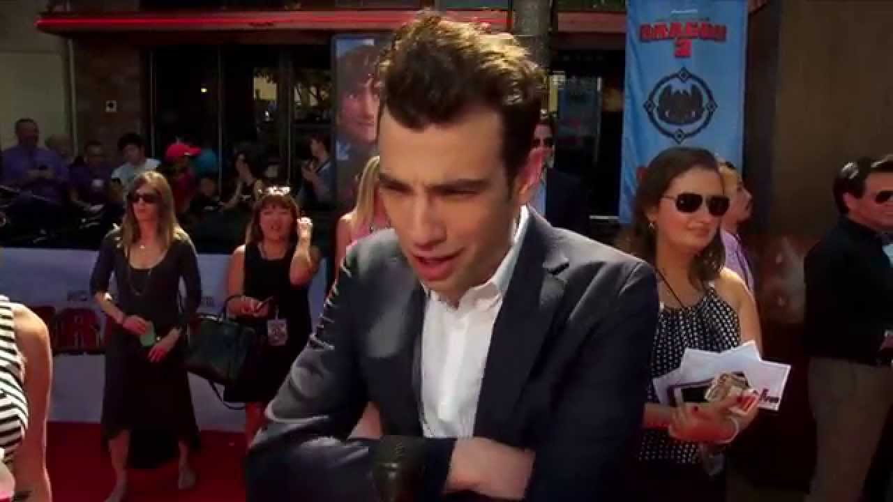 How To Train Your Dragon 2: Jay Baruchel Red Carpet Movie Premiere