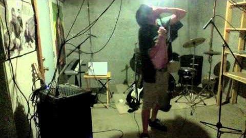 wont stop pulling the thread    (music video)