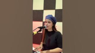 Katakan Sejujurnya ( CHRISTINE PANJAITAN ) - Live Cover By Nia Tobing