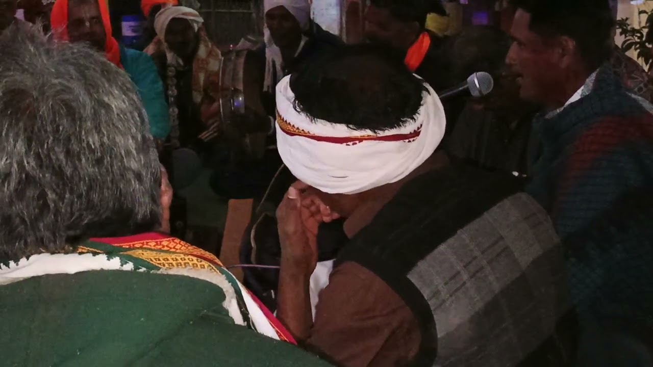 एकदम कडक आवाजात गवळण गायले आहे. भोईटे येथे झालेला कार्यक्रम