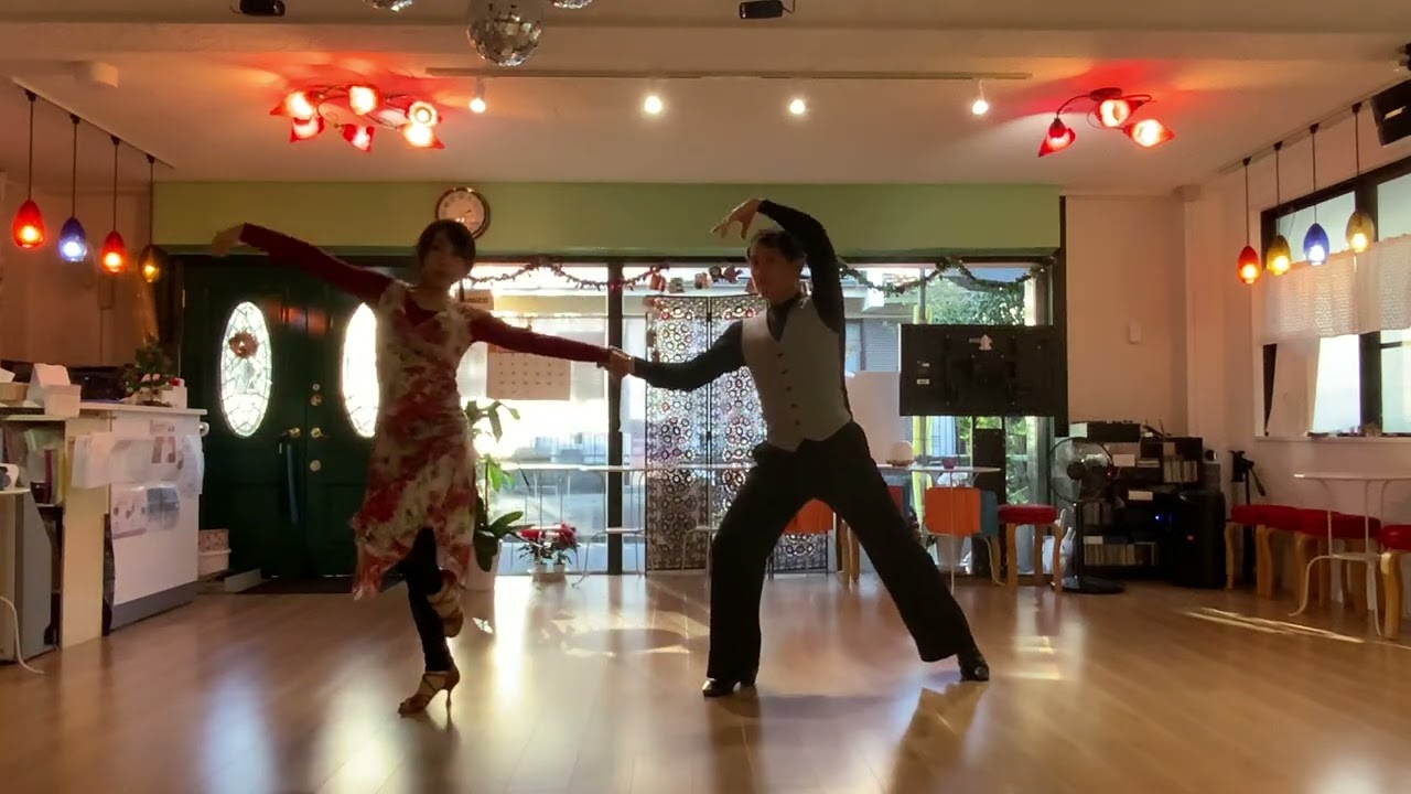 社交ダンス ルンバ 振付｜クリスマスパーティー ミニレッスン - YouTube