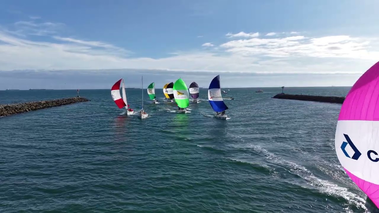 ⁣Spinnaker parade 1