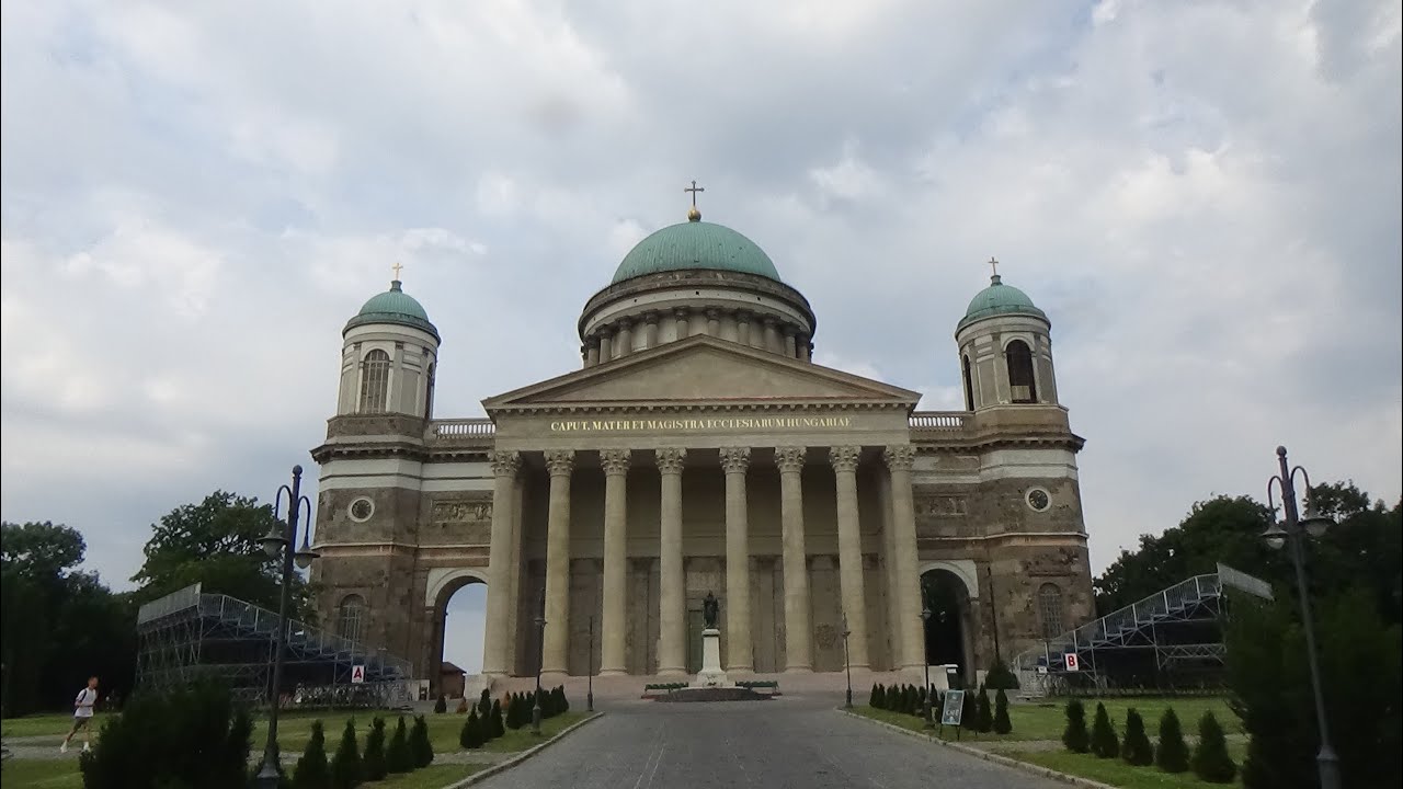 Esztergom(H) A Nagyboldogasszony és Szent Adalbert Bazilika nagyharangja/Die 1. Glocke des Basilica