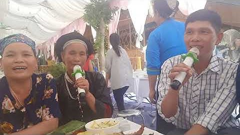 Hát Giao Duyên trong tiệc cưới của dân tộc Nùng tại Xín Mần Hà Giang