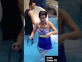 女性の容姿によってボディタッチ度合いが違いすぎる係員⑲2022夏