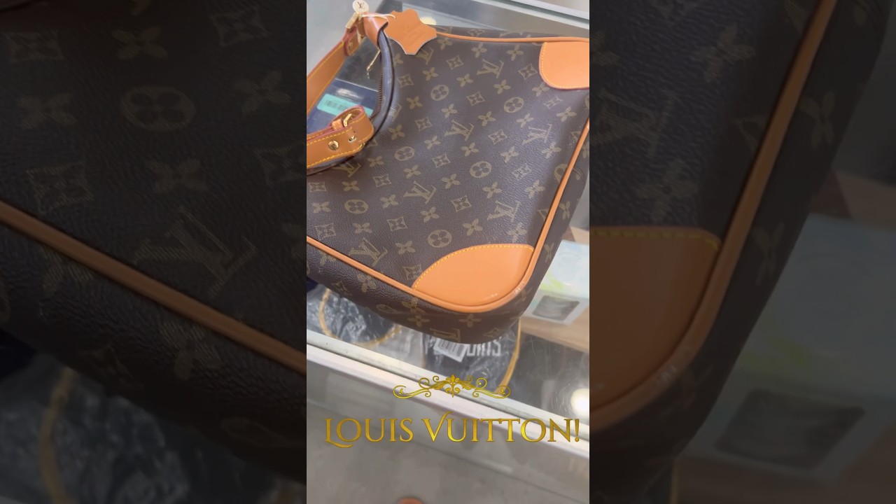 Found this faux Louis Vuitton today at goodwill! It looks authentic in  person even the inside has the Louis Vuitton logo and red lining but no id  number so definitely faux but