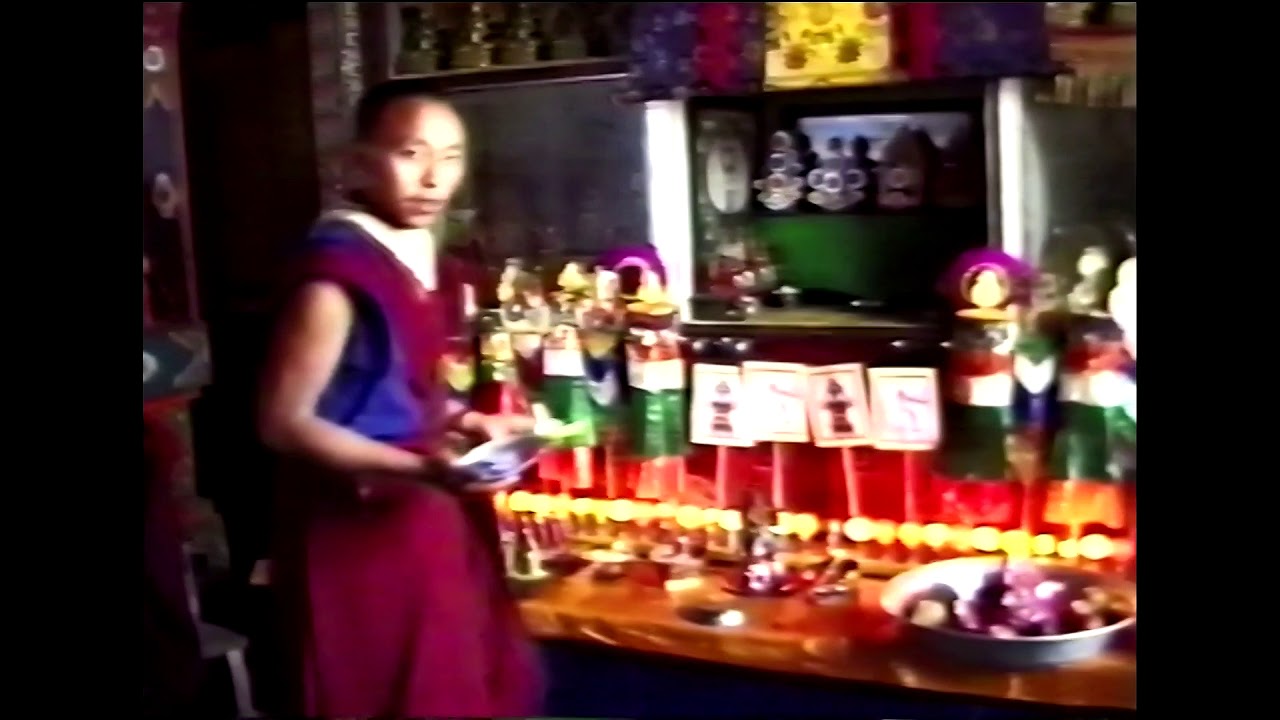 Menri. 2000. Yungdrung Bon. H.H. Lungtok Tenpai Nyima, the 33rd Menri Trizin