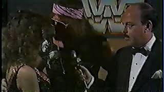 Macho Man Randy Savage Promo on Hulk Hogan (11-30-1985)
Mean Gene Okerlund interviews Macho Man Randy Savage (with Miss Elizabeth) about his upcoming match with WWF Champion Hulk Hogan at Madison Square Garden.
(All Star Wrestling, November 30th 1985) Macho Man Randy Savage Promo on Hulk Hogan (11-30-1985)