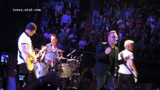 Video-Miniaturansicht von „U2 - "California" (HD) - Los Angeles 1, May 26, 2015“