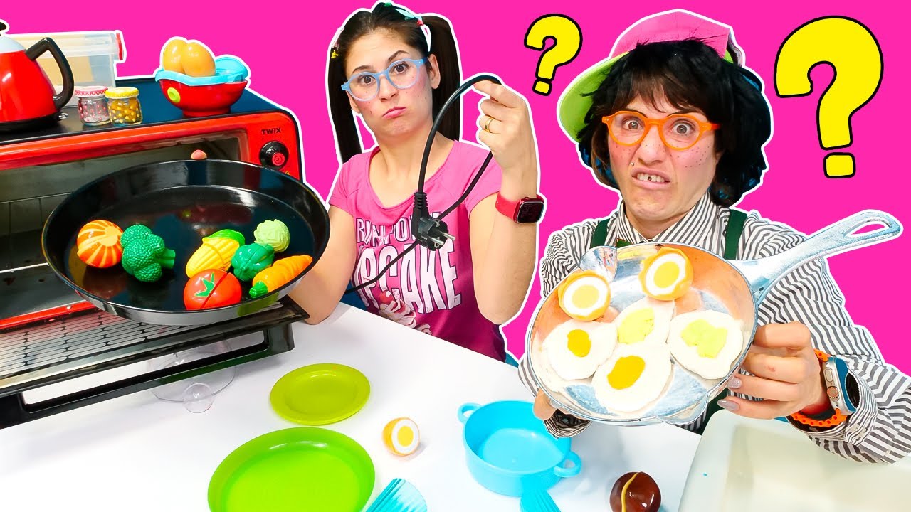 Okutay ve Cicisu ile komik videolar! Mangalda bamya, hamburger ve çorba! Yemek yapma