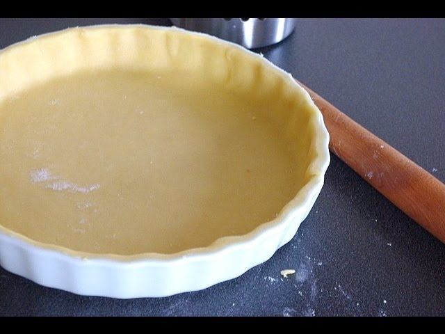Recette De Pate Brisee Au Robot En Video Homemade Shortcrust Pastry Recipe Youtube