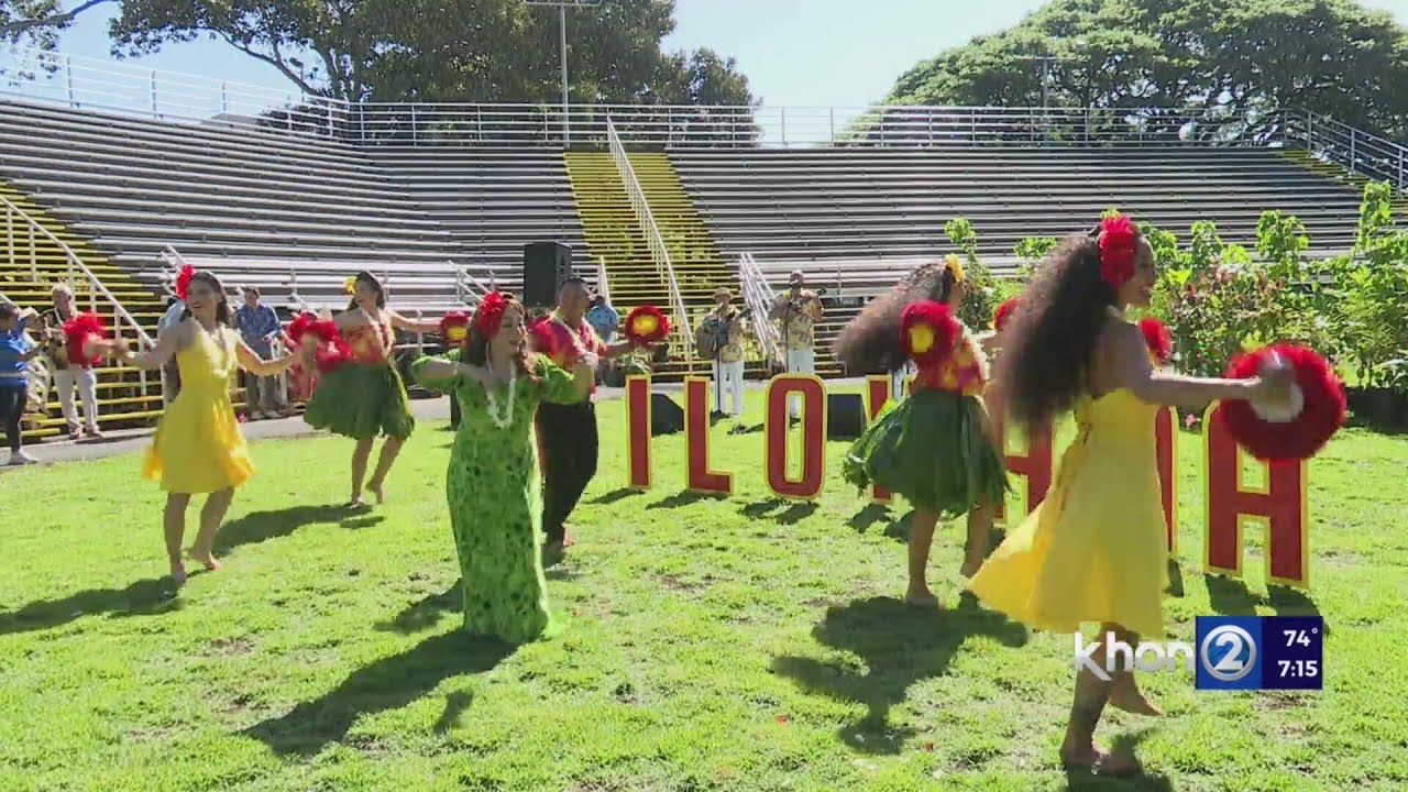 Iconic Kodak Hula Show makes comeback after 20 years - YouTube
