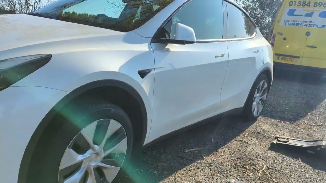TESLA EV  Roadside Mobile Tyre Fitting Service - LTC Tyres and Exhausts