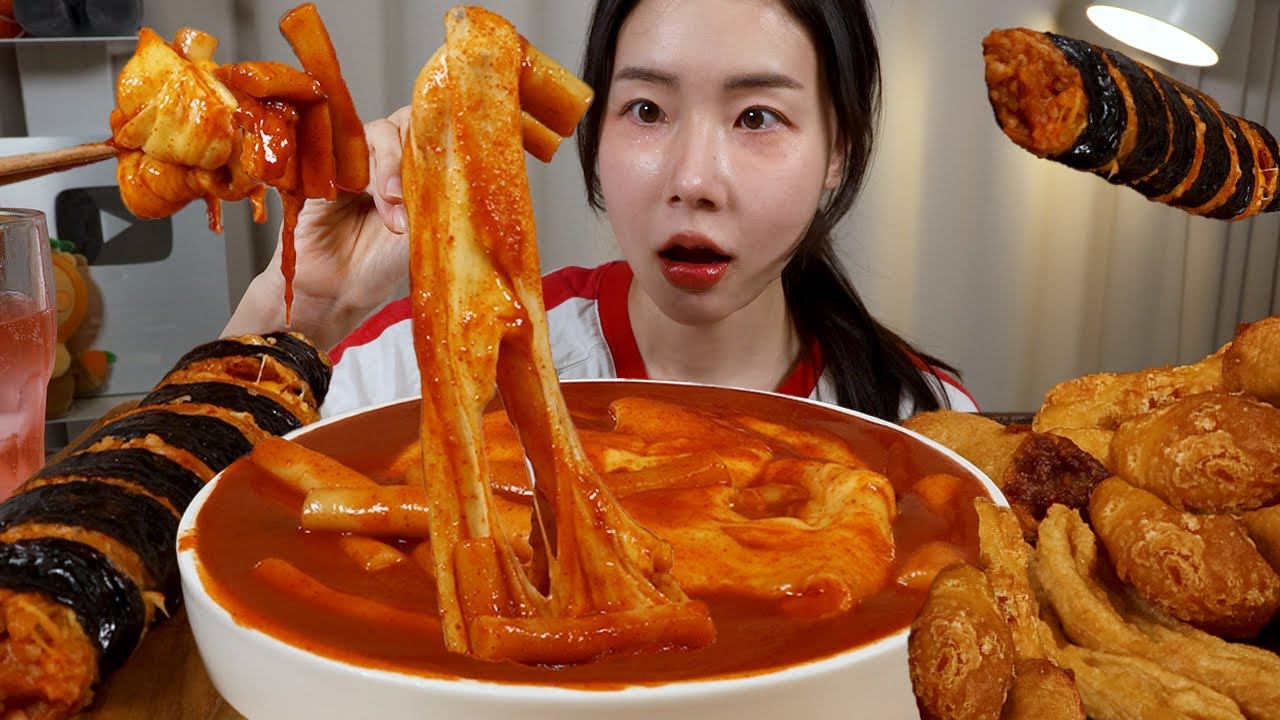 꾸덕 매콤한 신전떡볶이 먹방✨ 신전 치즈 김밥, 오동통한 통살 오징어 튀김까지! Chewy & Spicy Sinjeon Tteokbokki Mukbang ASMR