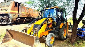 JCB 3dx Xpert Machine Working Railway Station Remove Unwanted Material and Loading Trolley Massey