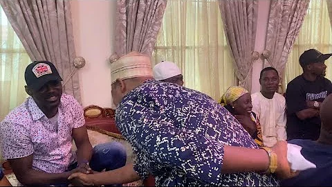 SAOTY AREWA BOWS TO GREET PASUMA; THE RESPECT IS SO NATURAL