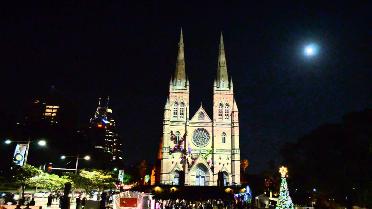 St Mary's Cathedral Light Show Dec 2011