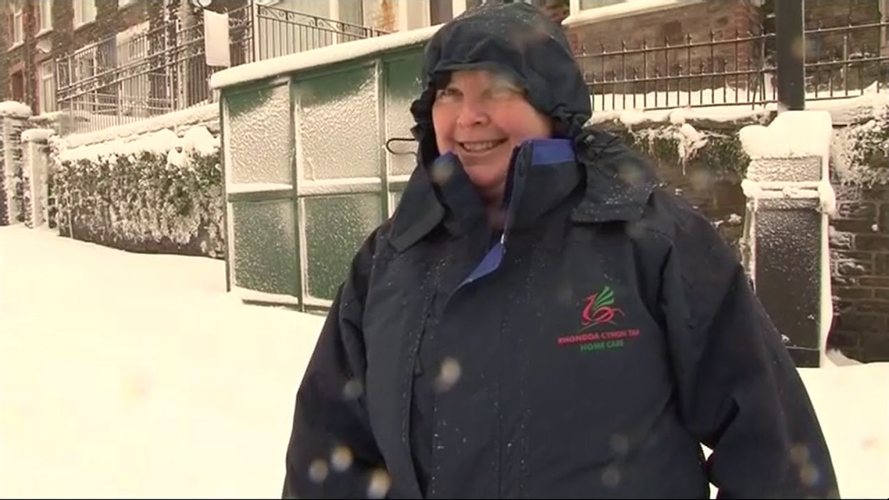 Clydach Vale in heavy snow YouTube